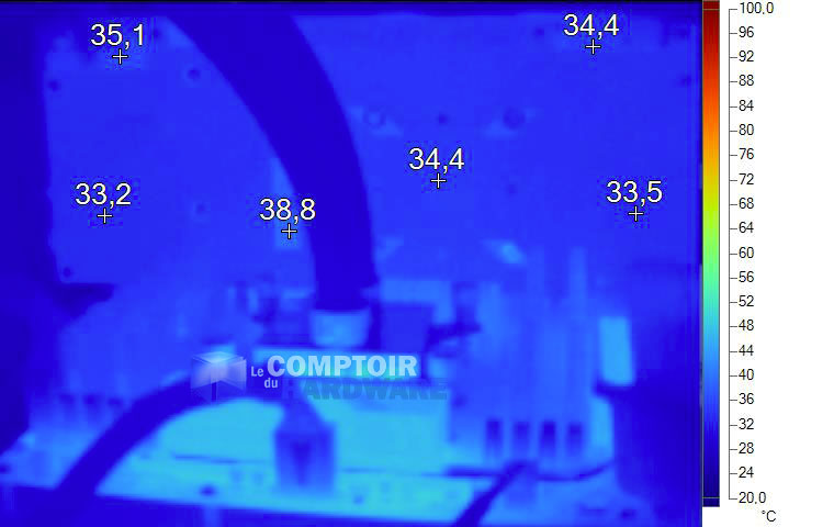 Image Thermique Asus GTX 1070 Strix Gaming OC au repos