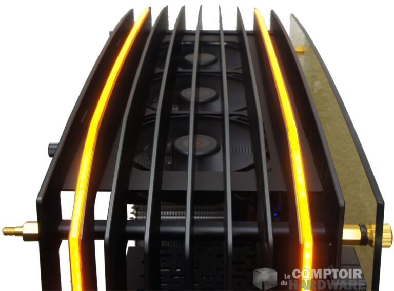 Le dessus du châssis