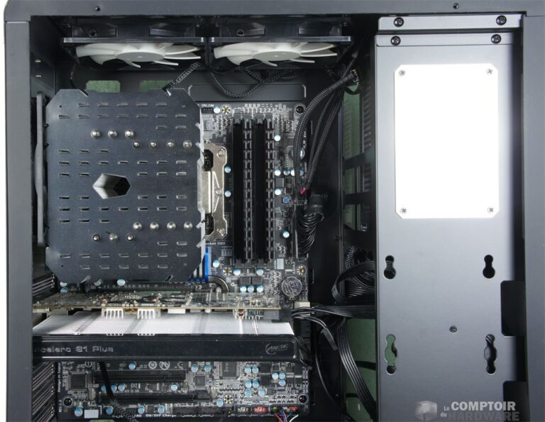 Le plateau de carte mère - UMX4