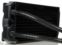 Les tuyaux et les embouts sur le Silent Loop 240