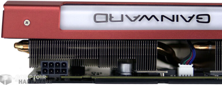Gainward GTX 1070 Phoenix GLH : connecteurs d'alimentation