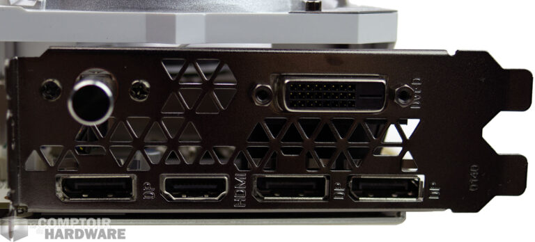 KFA² GTX 1070 Hall Of Fame : panel vidéo