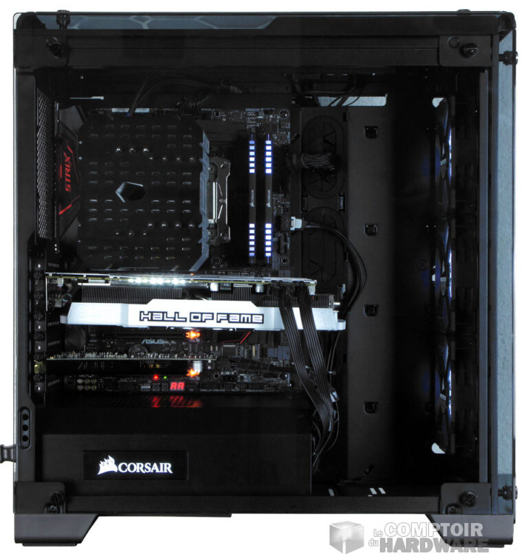 La vitre est bien là, promis !