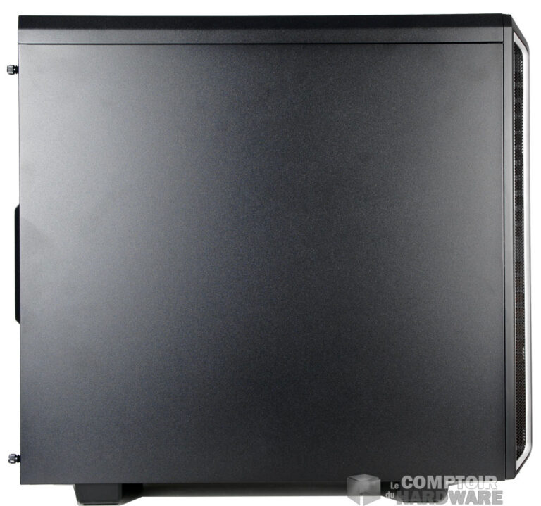 Le boîtier vu de côté