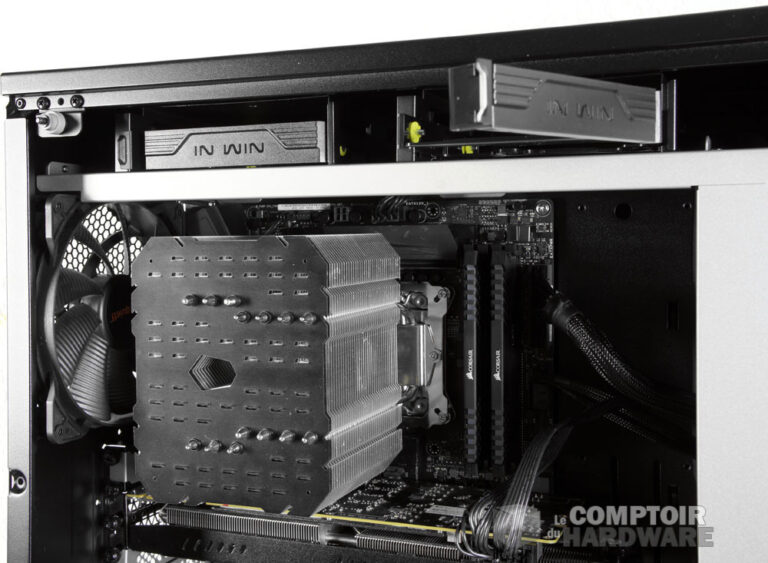 Les supports de stockage du dessus