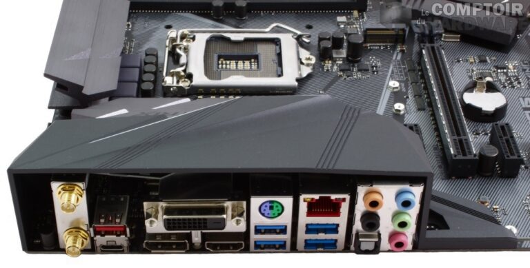 Ici, ça rentre et ça sort comme un ressort...