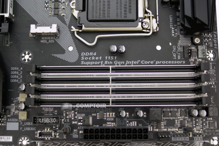 Gigabyte Z370 Aorus Extreme Gaming : slots mémoire