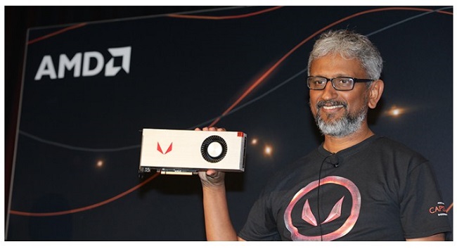Raja Koduri tout sourire avec une VEGA en main !
