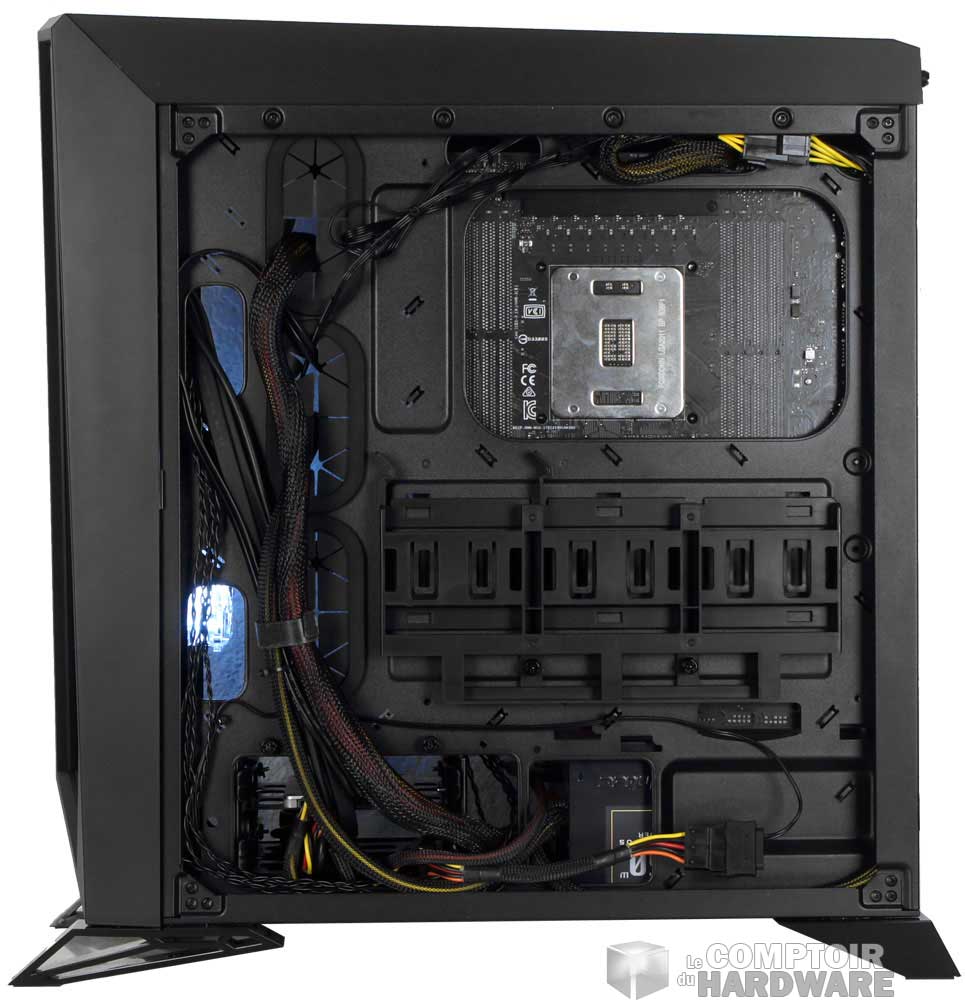 L'arrière du plateau du Spec-Omega