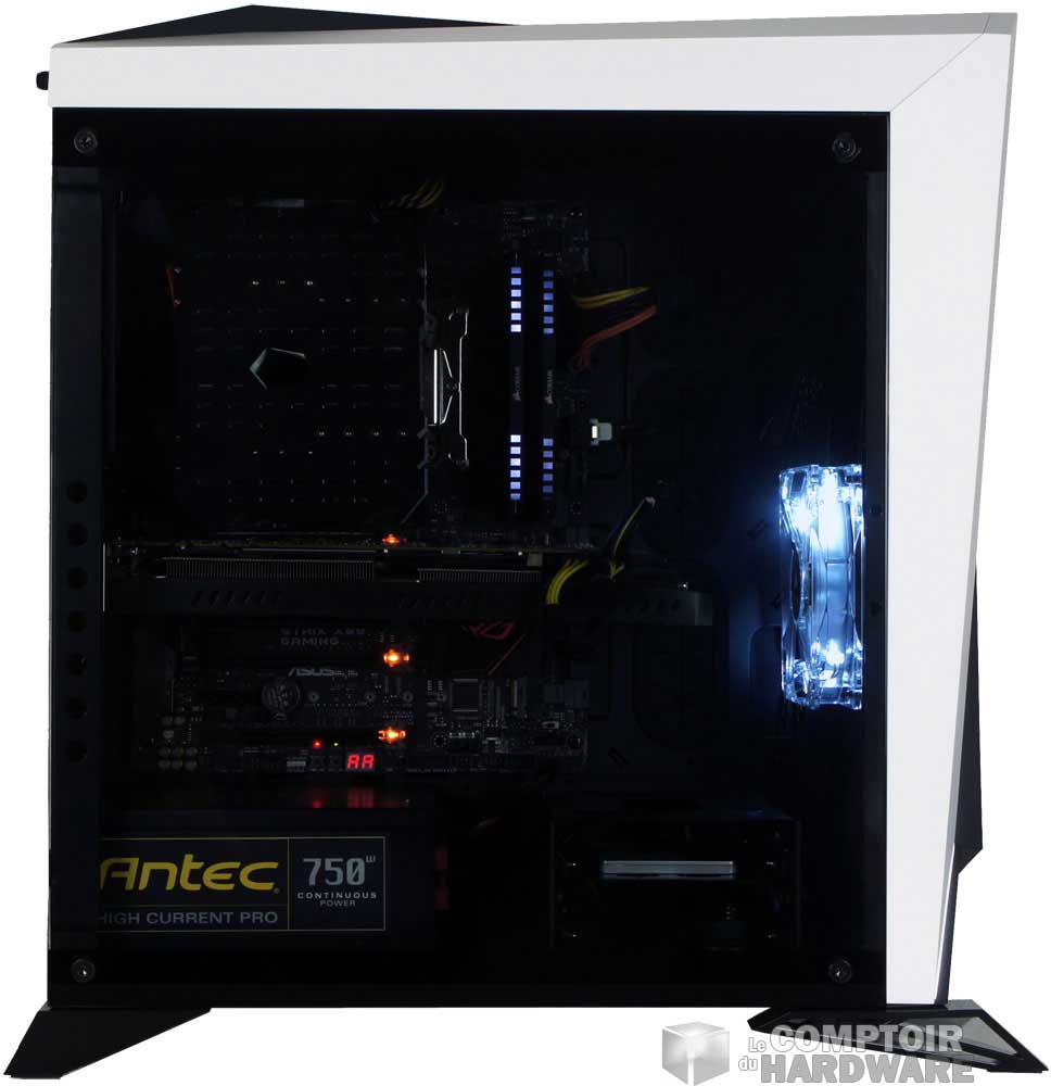 Le panneau vitré et ses vis 6 pans...