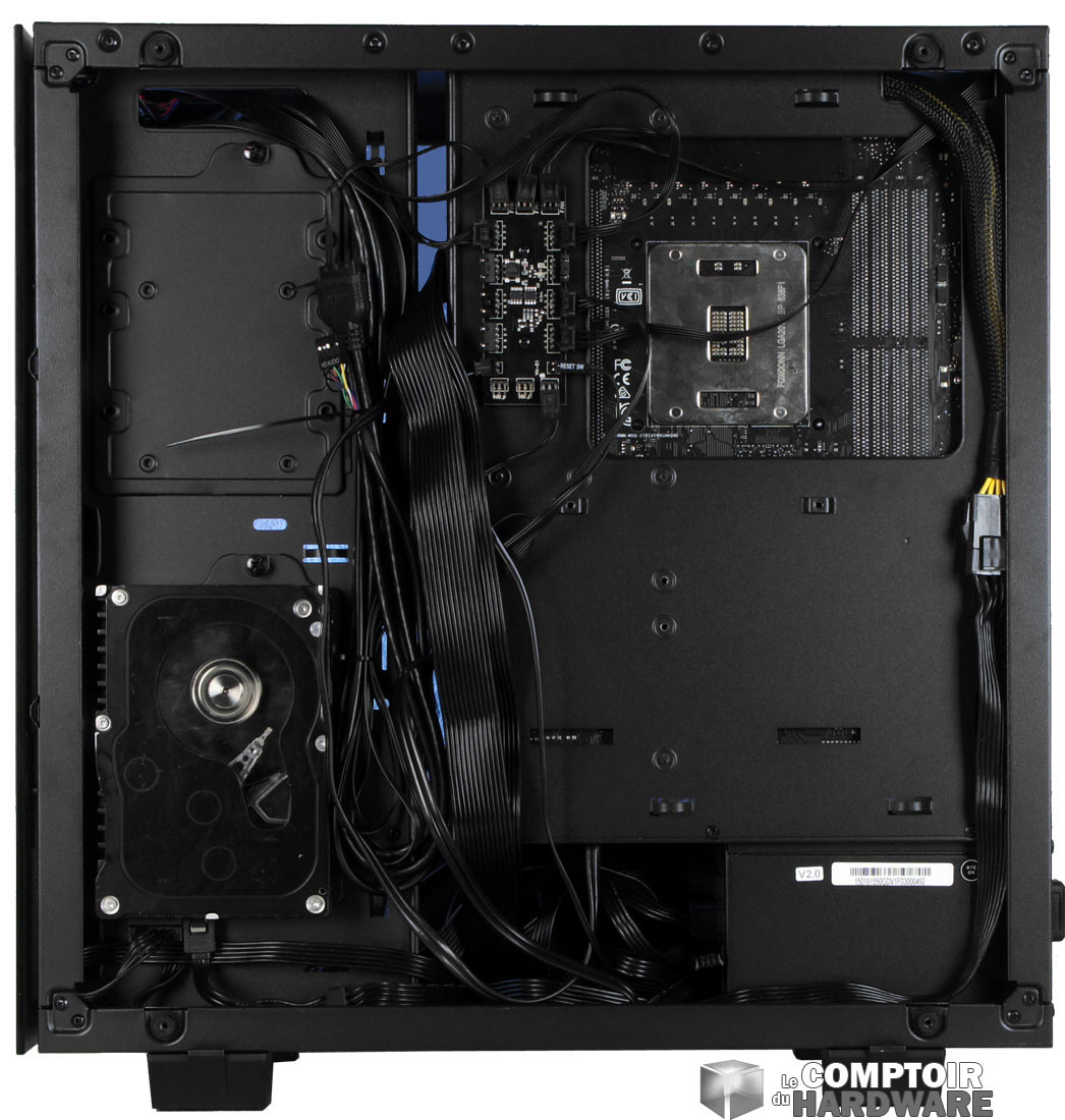 L'arrière du plateau de carte mère sur le CMT510