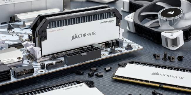 corsair dominator platinum contrast cote