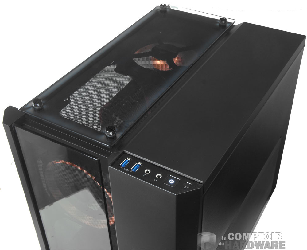 La connectique déportée et le dessus du mini Crystal