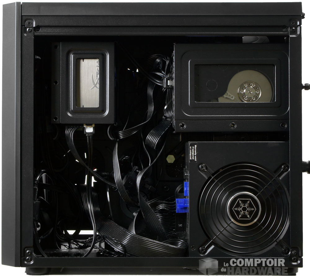 La partie dédiée cette fois au stockage et au bordel