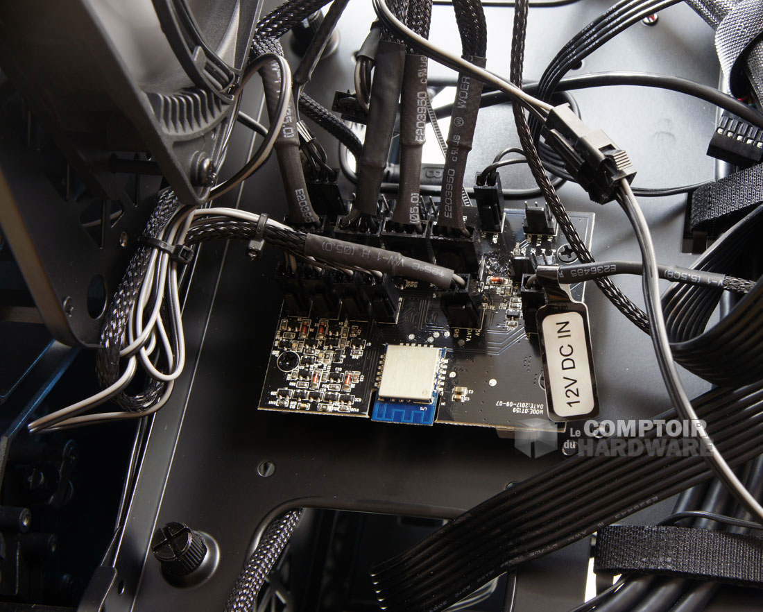 Le contrôleur dans le Quadstellar : Wifi, régulation, moteurs, couleurs C'est ici