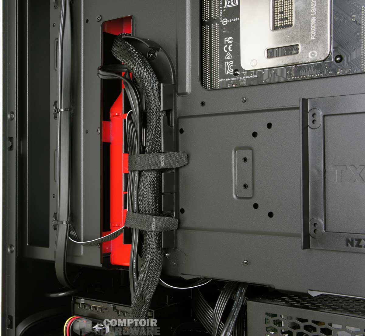 Le management des câbles bien pensé dans ce modèle