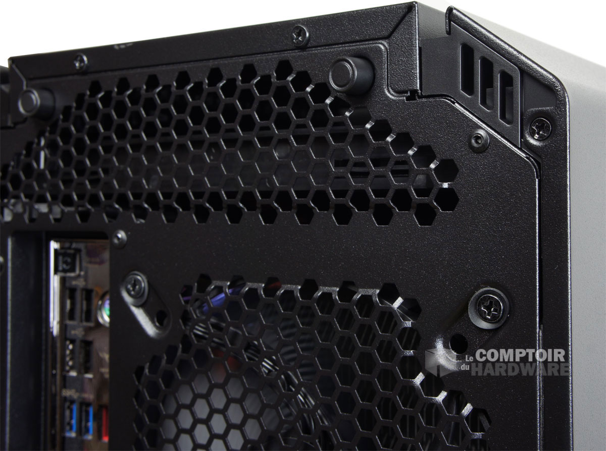 Les boutons d'ouverture des panneaux