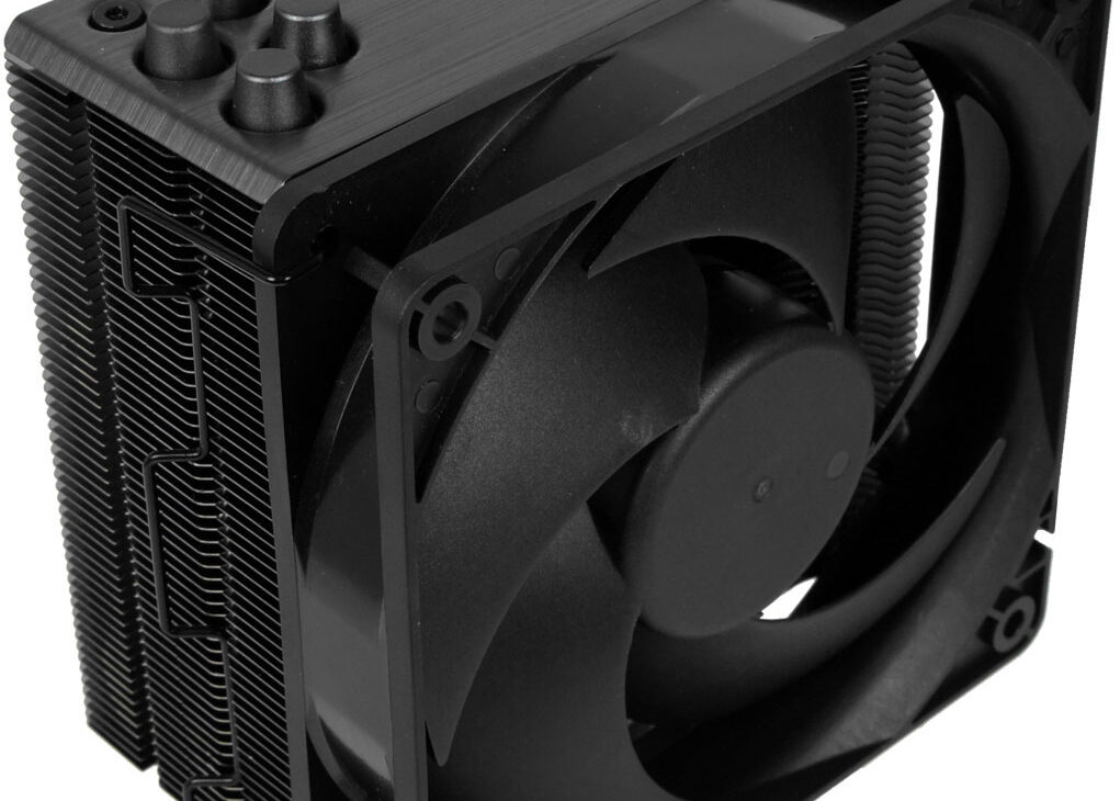 Un 3/4 plongeant sur la plaque d'aluminium