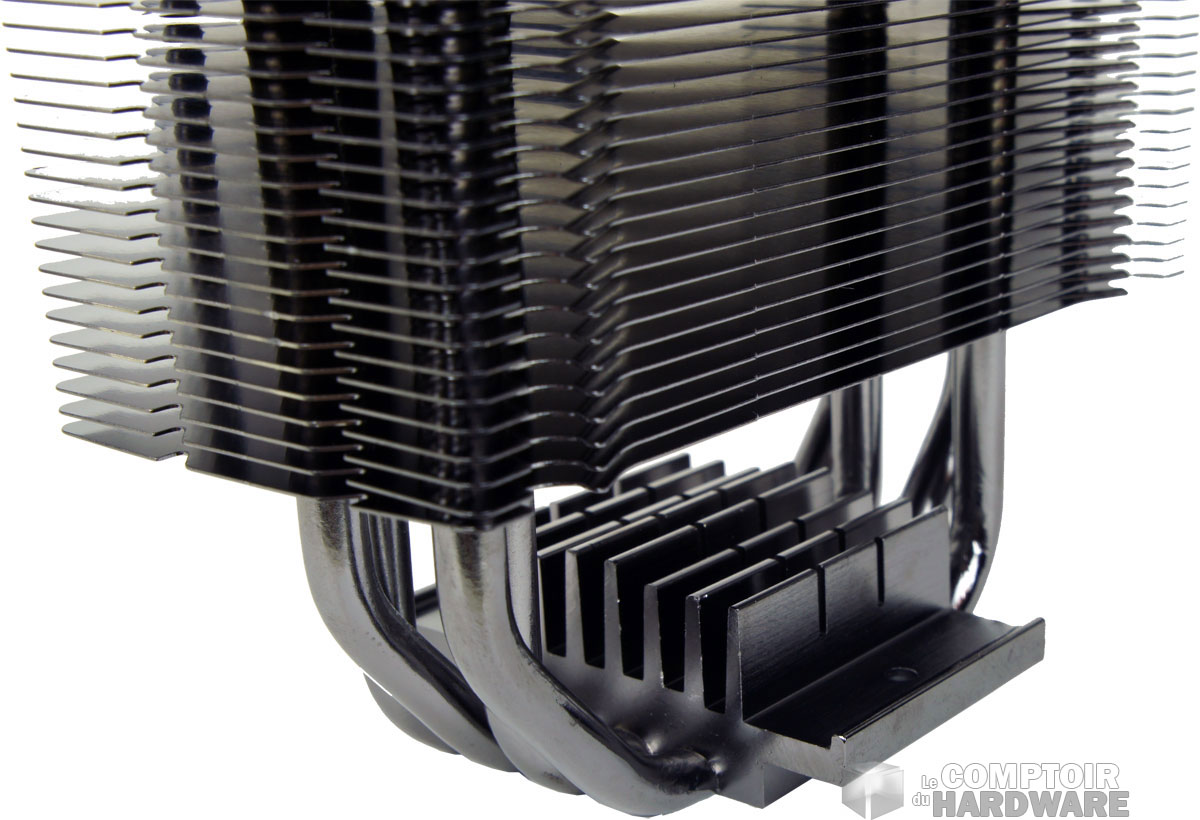 Le petit radiateur sur la base du ventirad