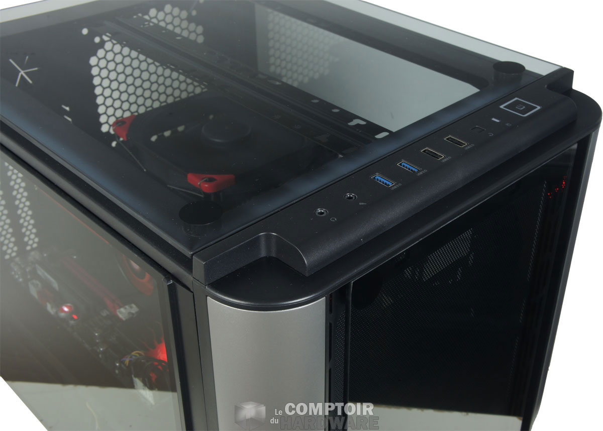 La connectique très chiche sur ce modèle