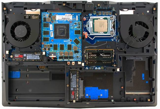 eurocom sky x4c sous le capot