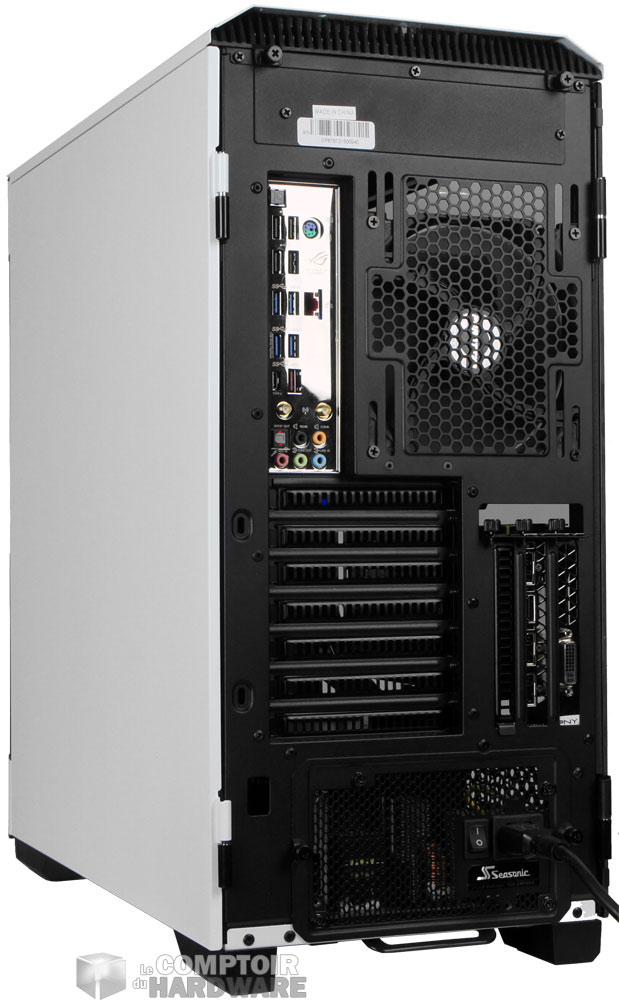 Et là, on n'est plus devant, mais derrière le P600S