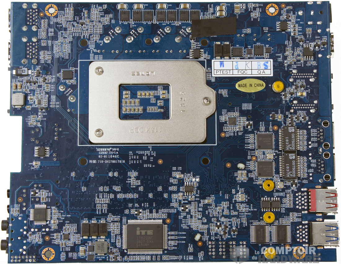 L'arrière de la carte mère du DH370