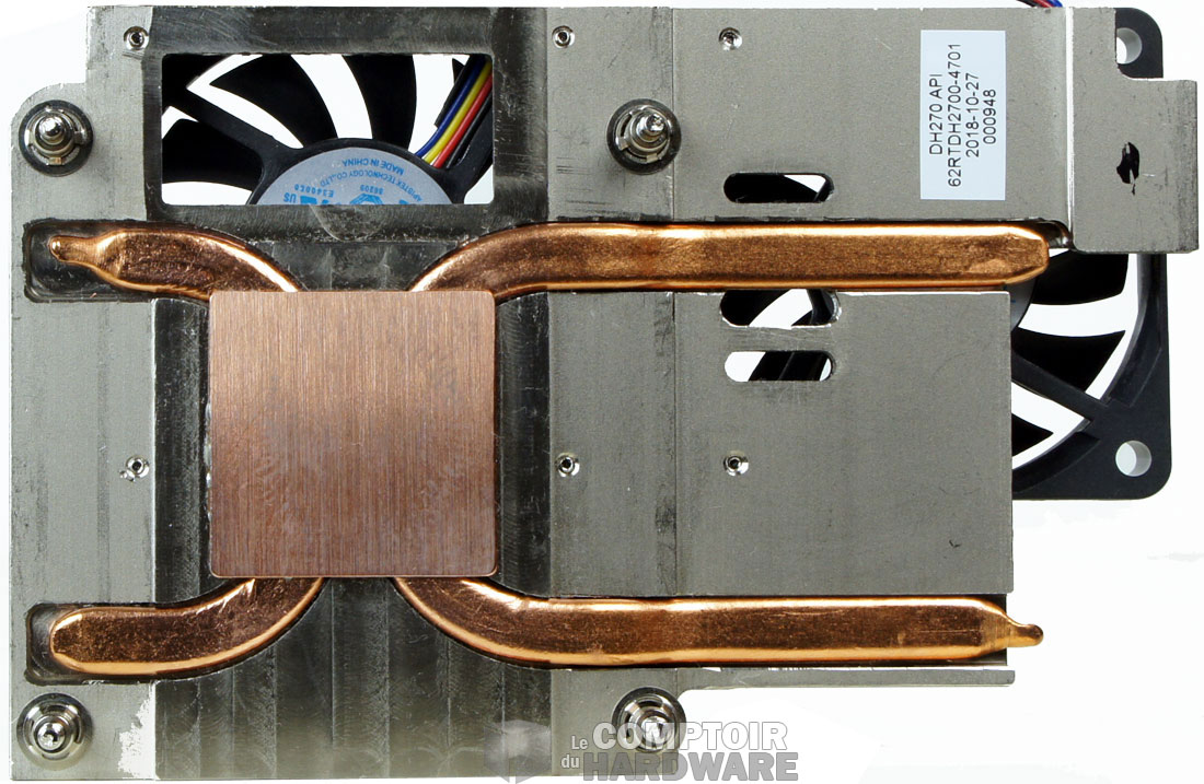 Base en cuivre, caloducs plats et morceau d'aluminium pour la dissipation