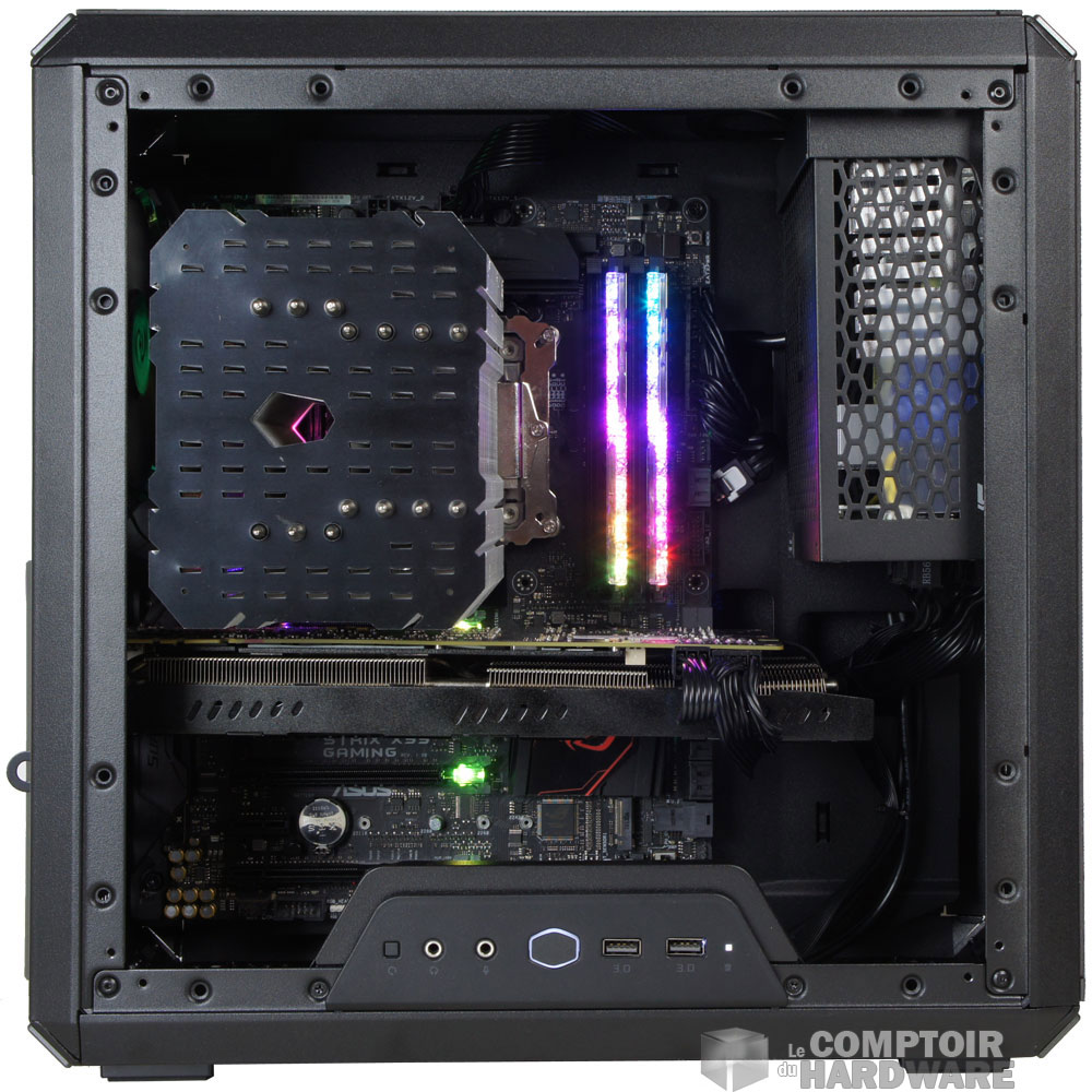 L'intérieur côté carte mère