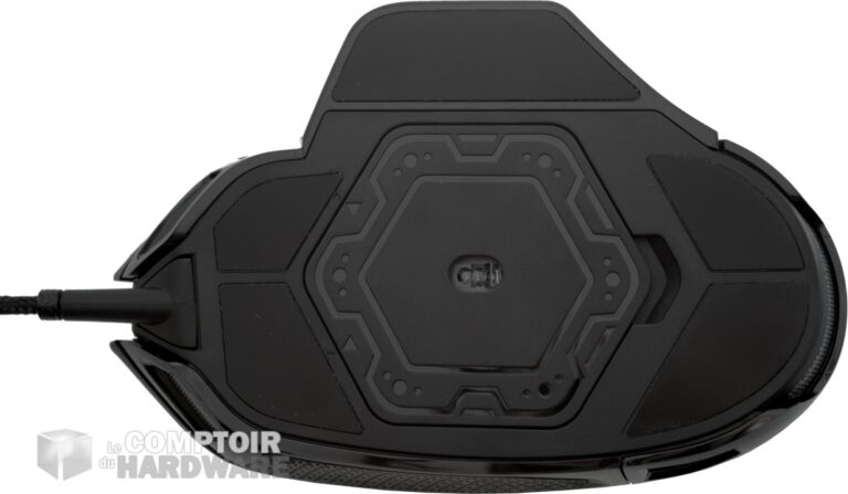 Corsair NIGHTSWORD RGB : vue de dessous