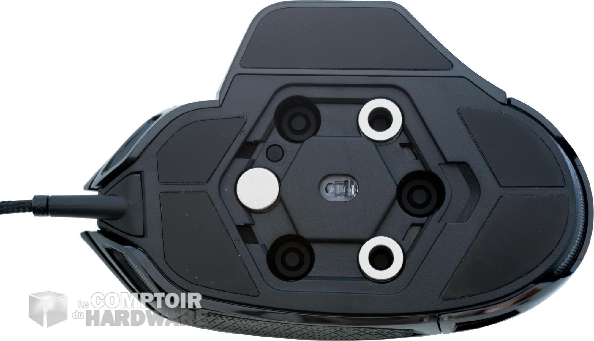 Corsair NIGHTSWORD RGB, ouverte, chargée