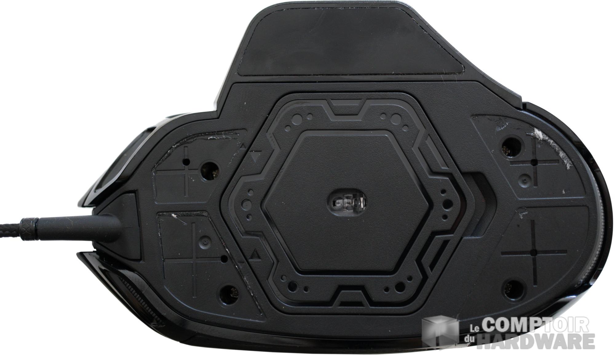 corsair Corsair NIGHTSWORD RGB : sous les coussinets, la plage ?