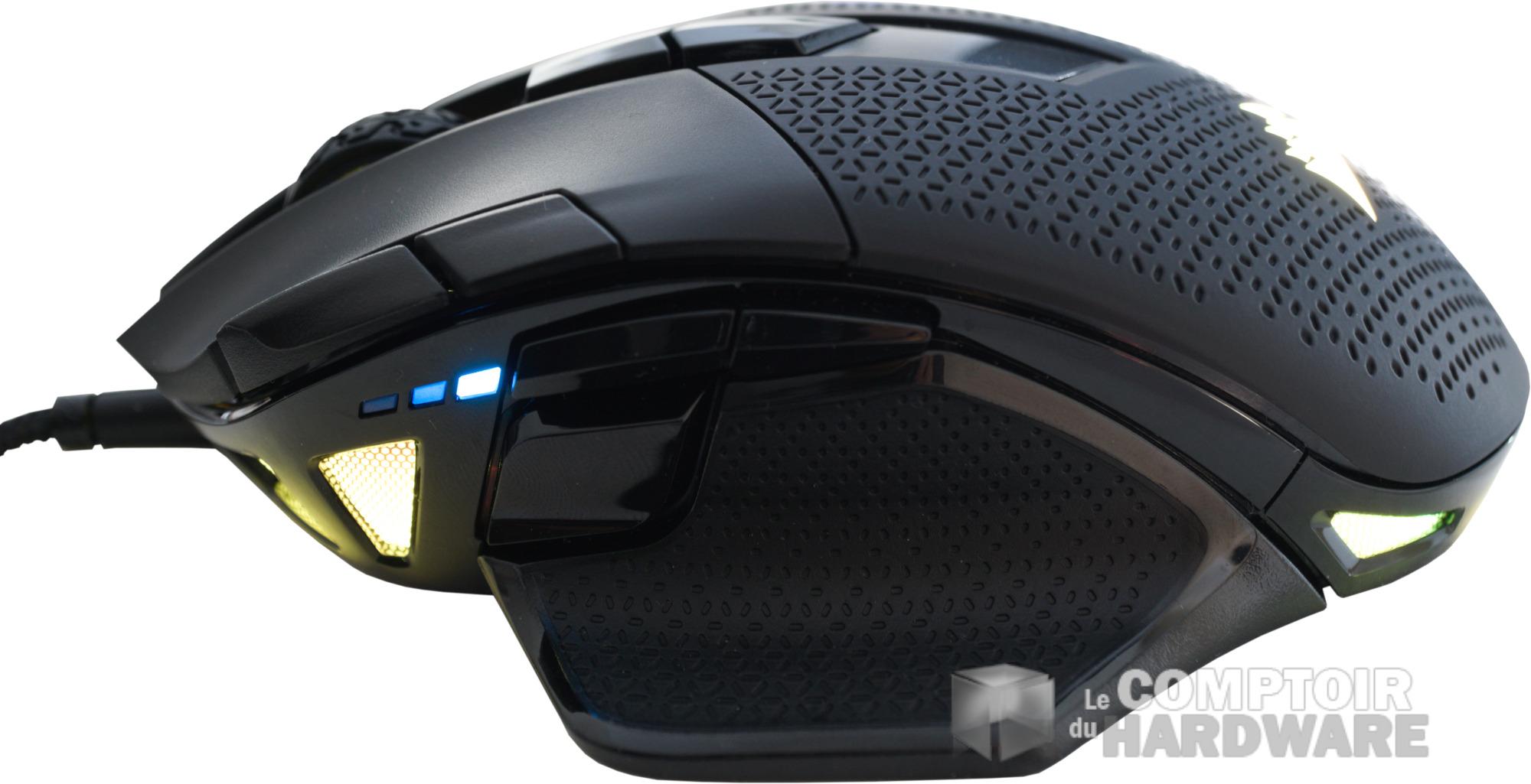 Corsair NIGHTSWORD RGB : le côté droit allumé