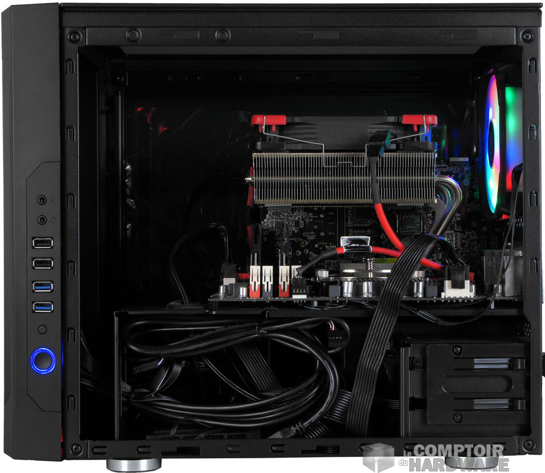 Sur la droite cette fois-ci