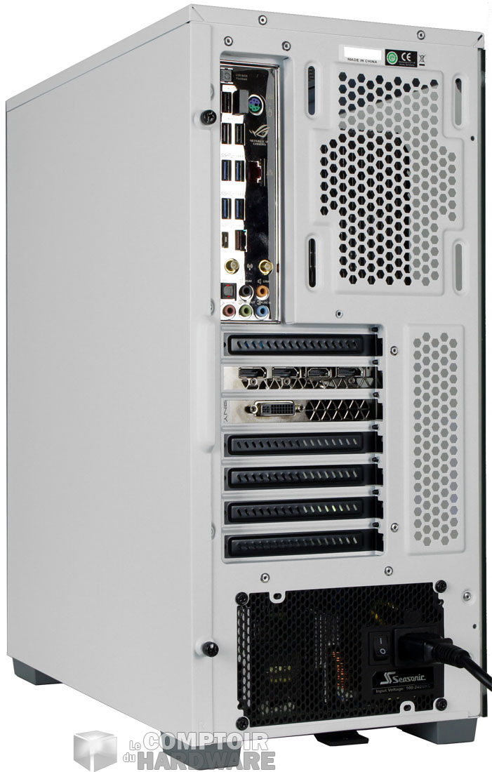 Une façade travaillée et un arrière train standard pour le 220T