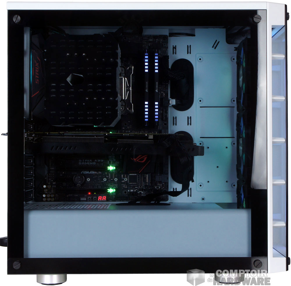 Le panneau vitre du Crystal 465X