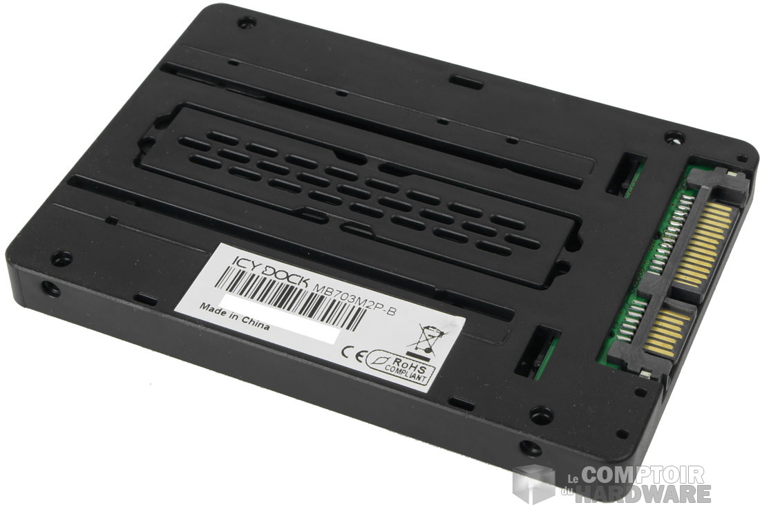 En dessous du boîtier