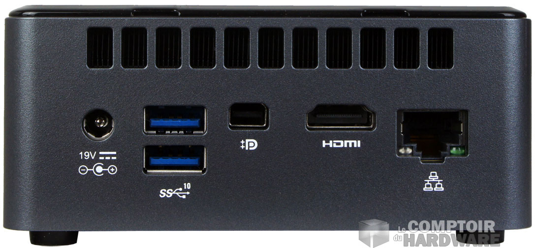 L'arrière, identique également sur les deux modèles