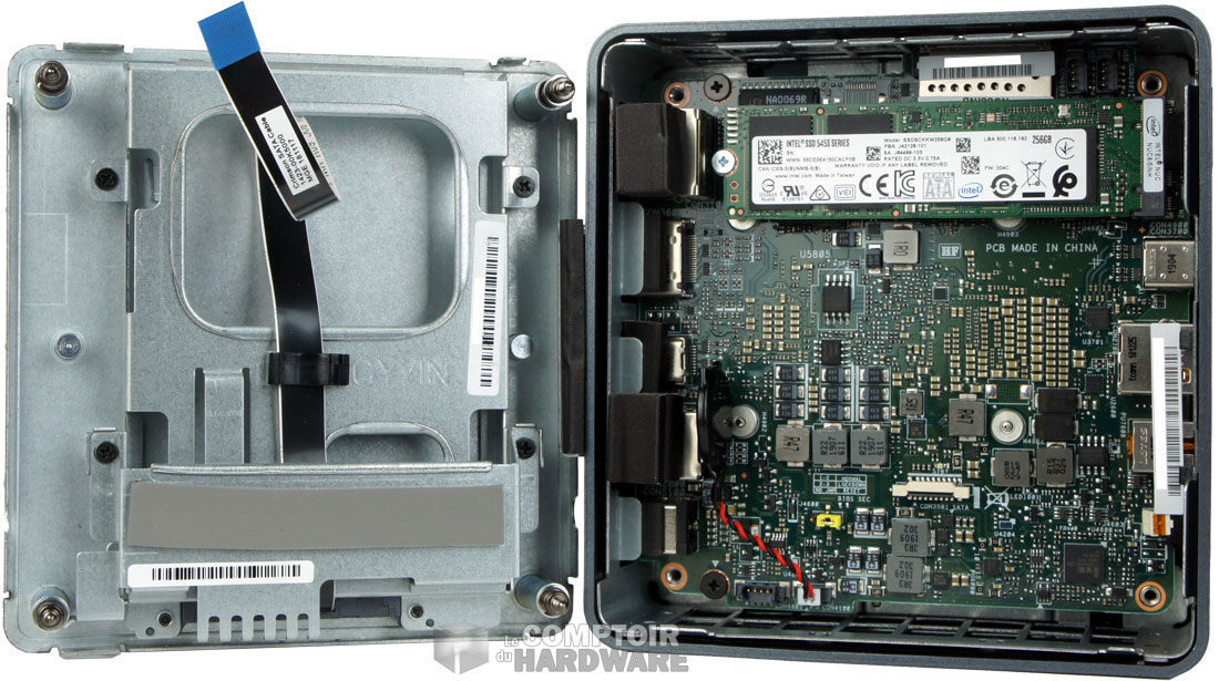 Quand on ouvre le boîtier...