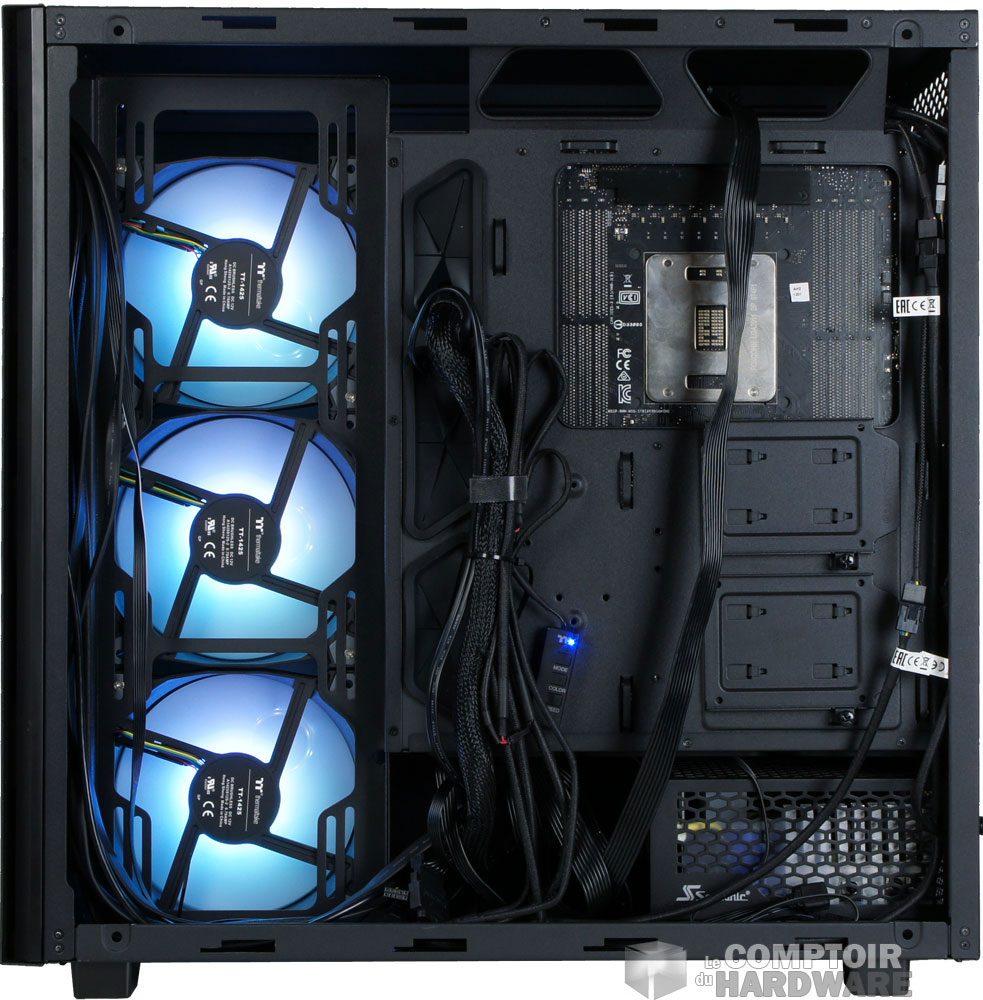 L'arrière du plateau avec ses supports 2.5