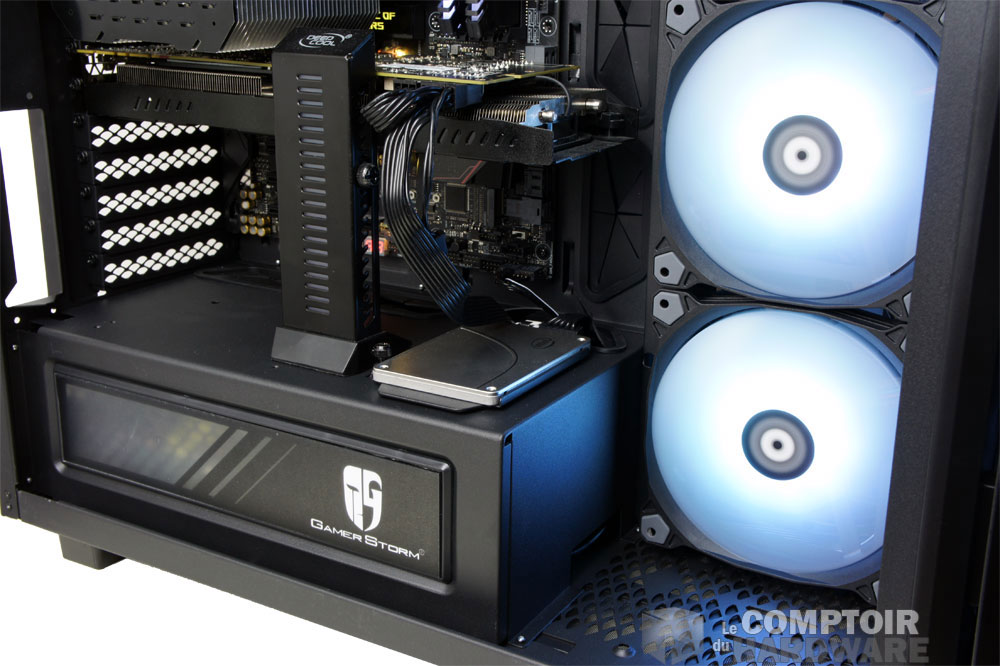 Le compartiment du fond du boîtier