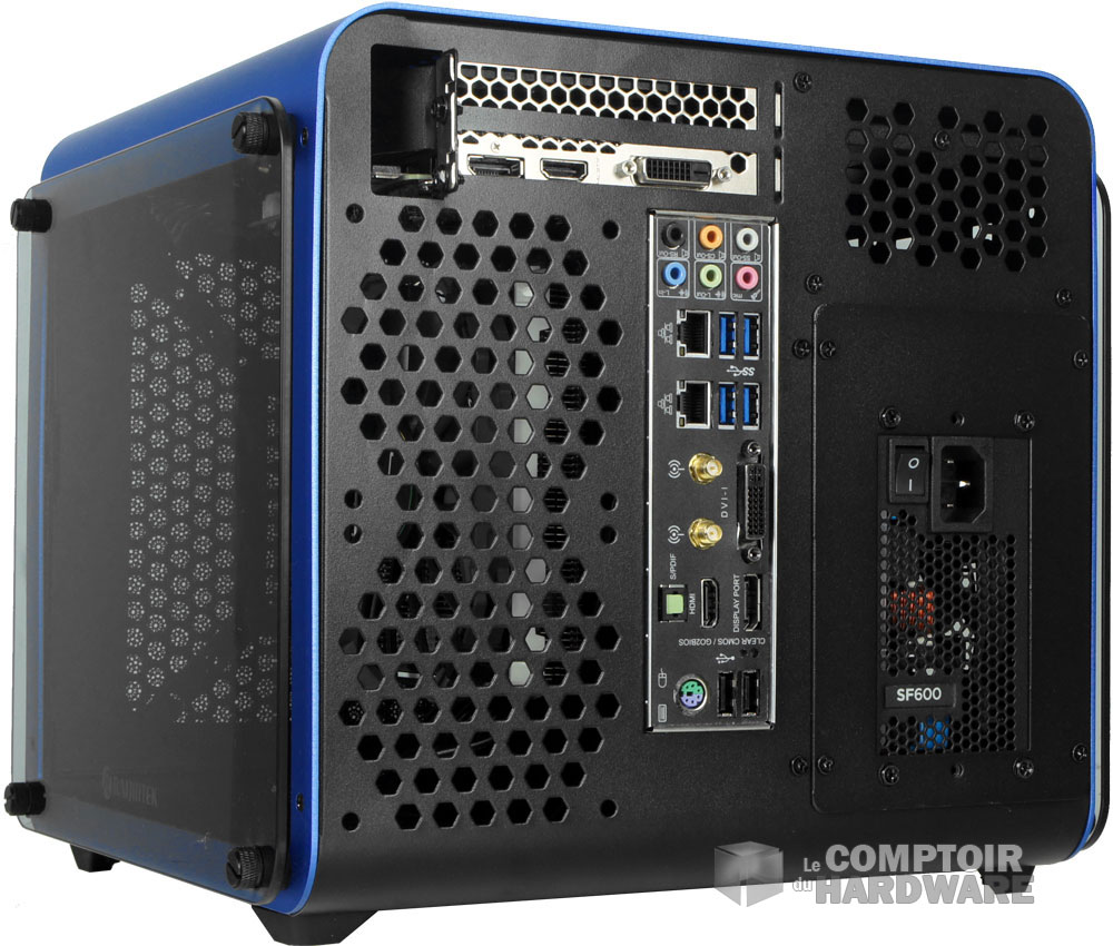 L'arrière avec le support SFX