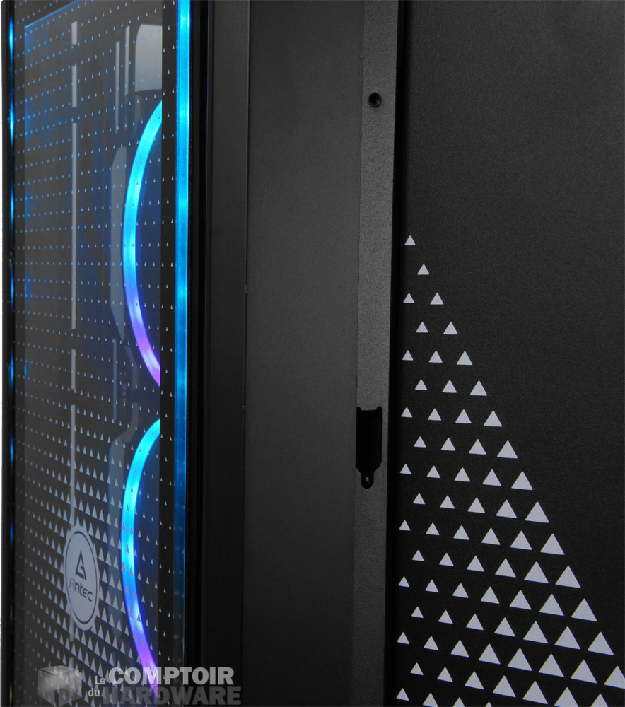 La façade joliment élcairée