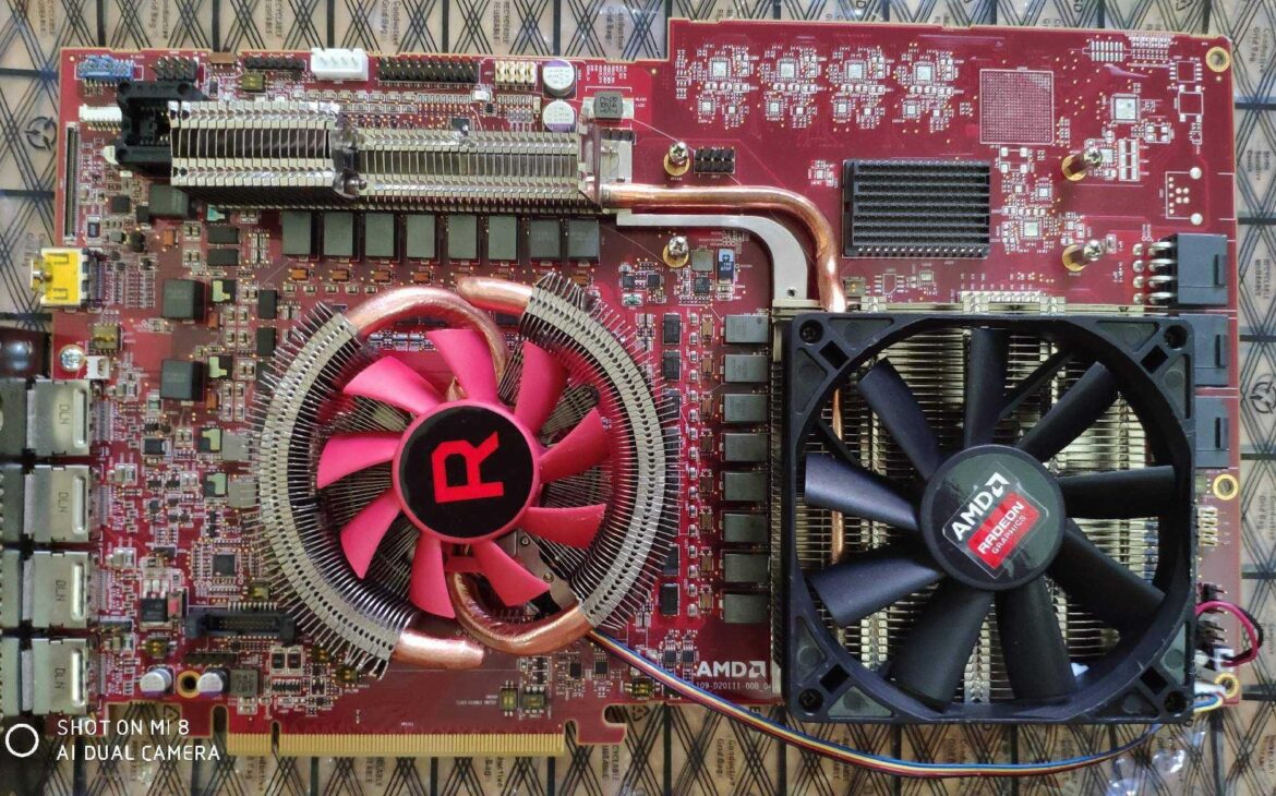 Une carte bien étrange et ô combien massive !