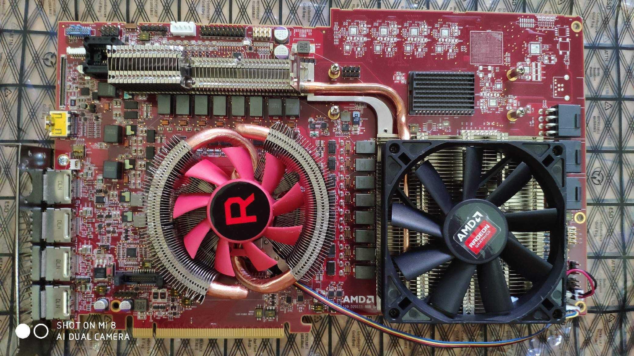 Une carte bien étrange et ô combien massive !