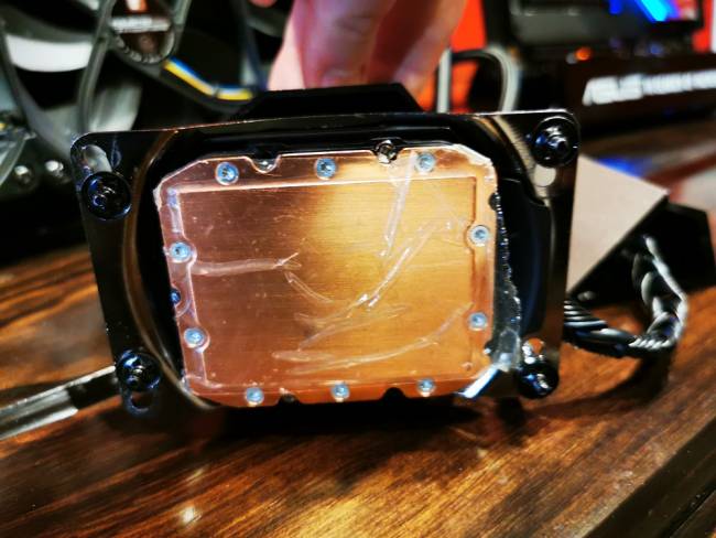 asus tr4 aio 420mm base ces2020