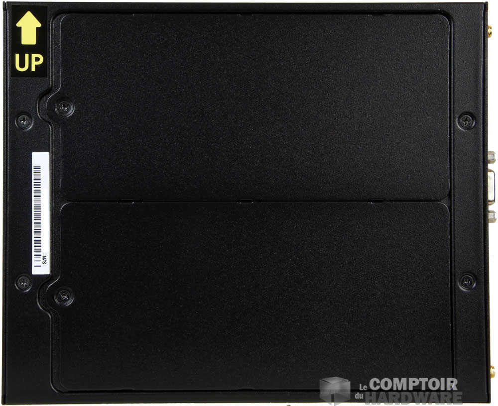 Les deux trappes sur le fond