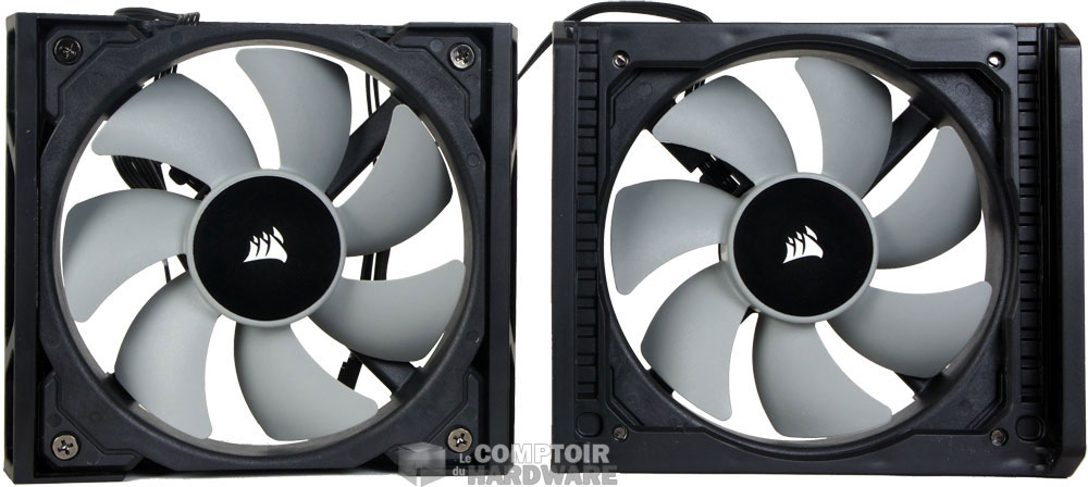 Les deux ML120 Pro dans leur support amovible