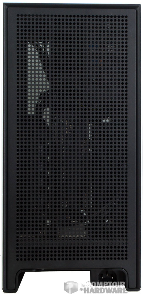 La plaque arrière, très aérée, sur le H1