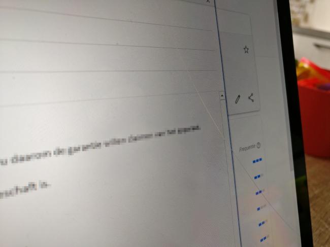 surface laptop 3 screen cracked